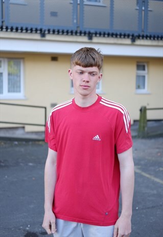 90S VINTAGE ADIDAS T SHIRT
