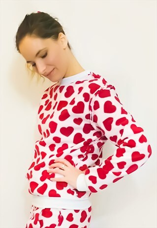 WHITE RED LOVE HEARTS FLEECE LOUNGE WEAR SWEATER PULLOVER