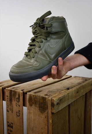 VINTAGE 90S NIKE BIG HIGH AC BASKETBALL SHOES UK 6.5 KHAKI