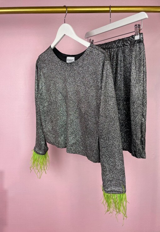 garment image