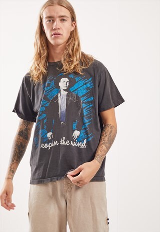 VINTAGE GRAPHIC T-SHIRT