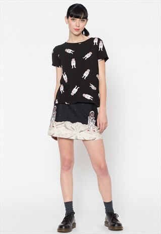 BLACK T-SHIRT WITH ASTRONAUT SLOTH PRINT