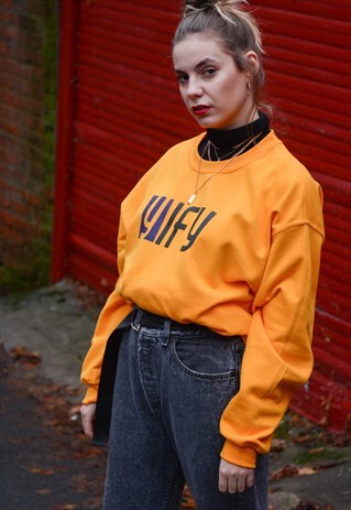 OVERSIZED SWEATSHIRT IN GOLD WITH GRAPHIC LOGO