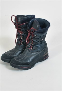 Vintage 00s Tommy Hilfiger boots
