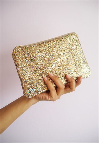 GLITTER MAKEUP BAG IN GOLD RAINBOW MIX