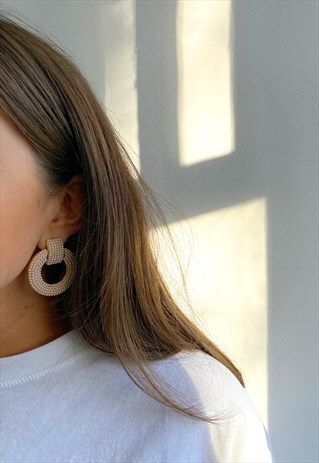 FAUX PEARL AND GOLD HOOP EARRINGS