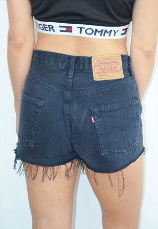 VINTAGE LEVI'S 501 HIGHWAISTED SHORTS MADE IN USA
