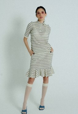 Light weight cotton knit high waist skirt with ruffled hem 