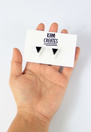 ACRYLIC TRIANGLE SHARD STUDS IN BLACK AND WHITE