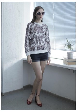 VINTAGE 90'S WHITE/BROWN PATTERNED OVERSIZED JUMPER