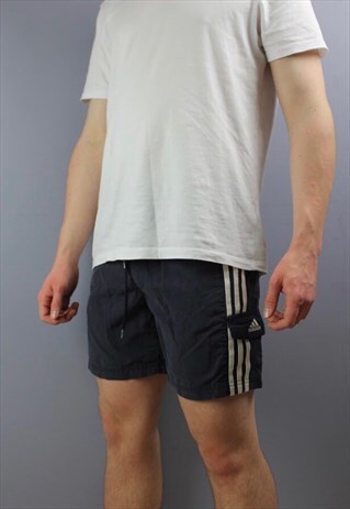 VINTAGE ADIDAS SHORTS IN NAVY WITH POCKETS, EMBROIDERED LOGO
