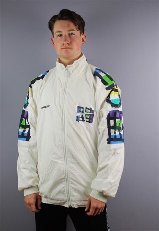 VINTAGE ADIDAS WINDBREAKER IN WHITE WITH ZIP POCKETS, EMBROI