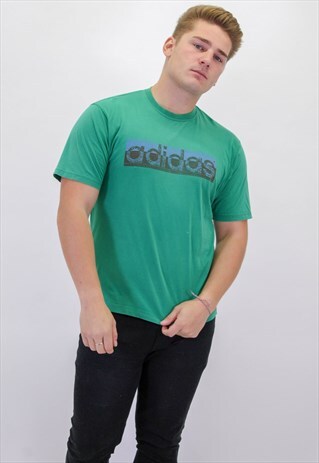 VINTAGE ADIDAS T-SHIRT IN GREEN