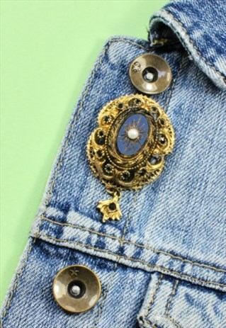 60S SPHINX BAROQUE BROOCH, REVIVAL VINTAGE JEWELLERY