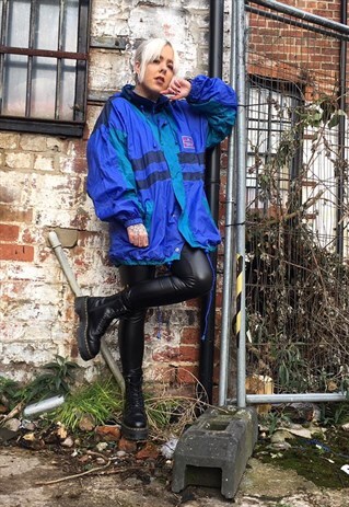 BLUE WIND-BREAKER