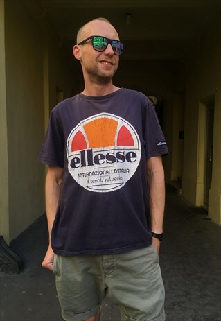 VINTAGE 90' COOL OLDSCHOOL UNISEX ELLESSE NAVY BLUE T-SHIRT