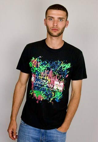 VINTAGE 90S GRAPHIC T-SHIRT