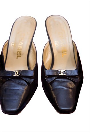 VINTAGE- CHANEL MULES