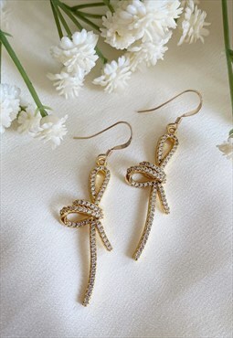 Mirabelle Gold CZ Bow Earrings
