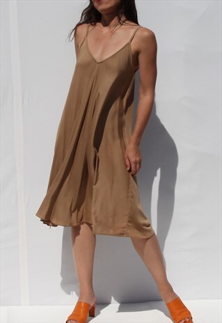 BEIGE OVERSIZED MIDI DRESS