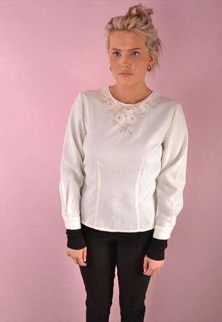 CREAM BLOUSE WITH EMBROIDERY ON NECK GBL001