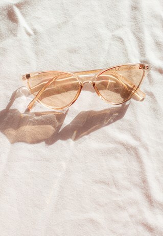 BEIGE DELICATE RIM CAT EYE SUNGLASSES
