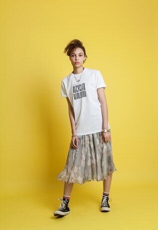 UNISEX WHITE BRANDED T-SHIRT