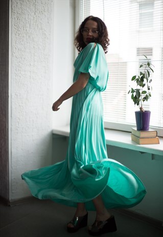 VINTAGE 60'S GREEN PASTEL MAXI PLEATED DRESS