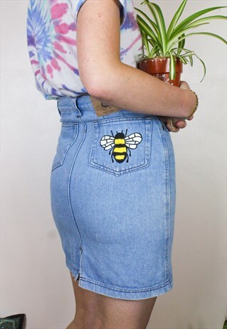 HANDPAINTED VINTAGE BEE DENIM SKIRT
