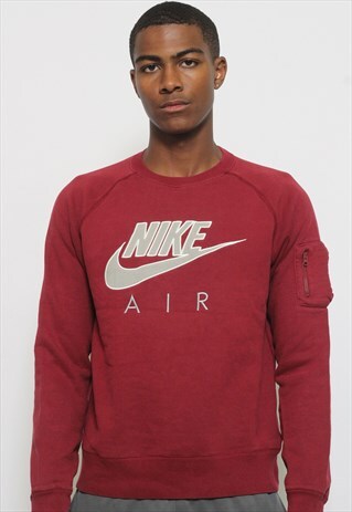 VINTAGE NIKE SWEATSHIRT