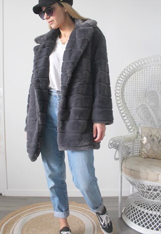 VINTAGE FAUX FUR COAT ONE SIZE