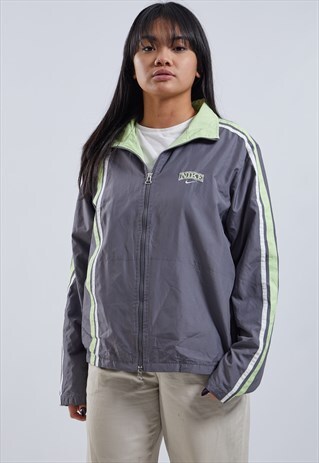 VINTAGE NIKE SHELL JACKET