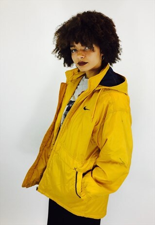 NIKE SWOOSH MUSTARD PUFFER COAT