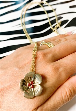 1970's Gold Poppy Necklace