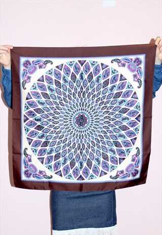 VINTAGE 70S MULTI COLOURED PAISLEY PATTERN NECK-SCARF