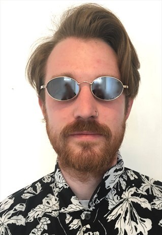 VINTAGE SUPER COOL 90S OVAL SILVER REFLECTIVE SUNGLASSES