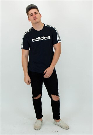 VINTAGE ADIDAS T-SHIRT