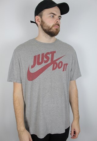 VINTAGE NIKE TEE SIZE LARGE
