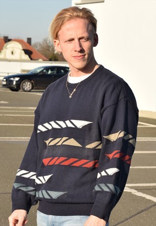 VINTAGE 90S PATTERNED NAVY BLUE JUMPER