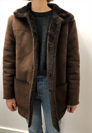 BROWN COAT