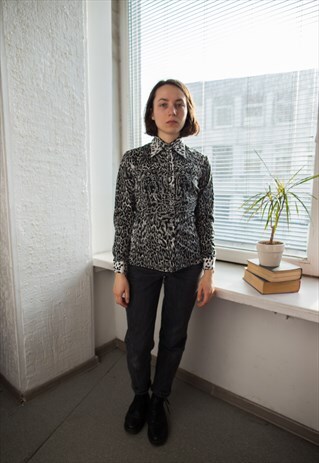 VINTAGE 80'S GREY ANIMAL PRINT SHIRT