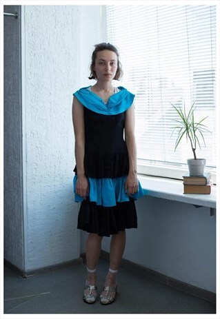 VINTAGE 80'S BLACK/BLUE MINI SLEEVELESS RUFFLE BOTTOM DRESS