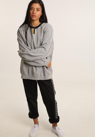 VINTAGE CHAMPION SWEATSHIRT