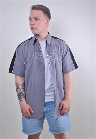 90S TRIBLE PRINT SHORT SLEEVE RAVE GRAY SHIRT, SIZE XL