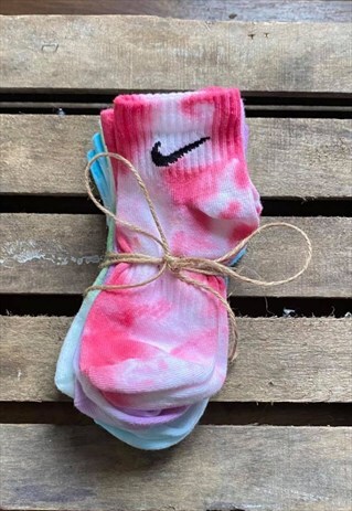 NIKE TIE DYE ANKLE SOCKS GIFT PACK