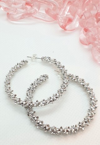 TEXTURED HOOP EARRINGS IN SILVER