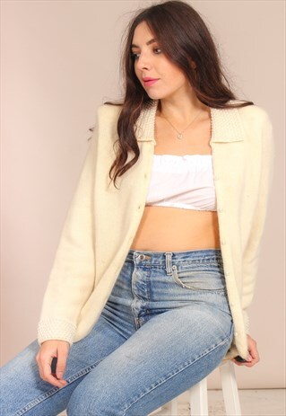 VINTAGE 80S CREAM CARDIGAN WITH PEARL APPLIQUE