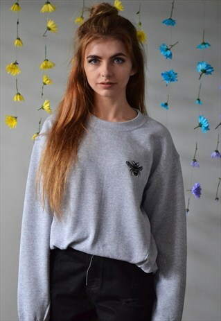 BABY BEE EMBROIDERED SWEATER