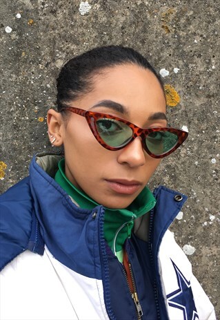 TORTOISE SHELL CAT EYE GREEN LENS SUNGLASSES
