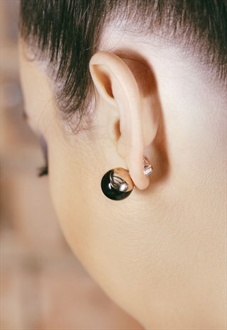 BLACK BALL DOUBLE EARRING WITH CRYSTAL STONES AT THE BACK